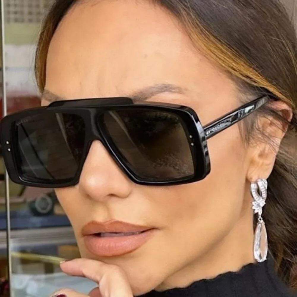 💯 - Authentic Gucci Grey Shield Unisex Sunglasses GG1369S 001